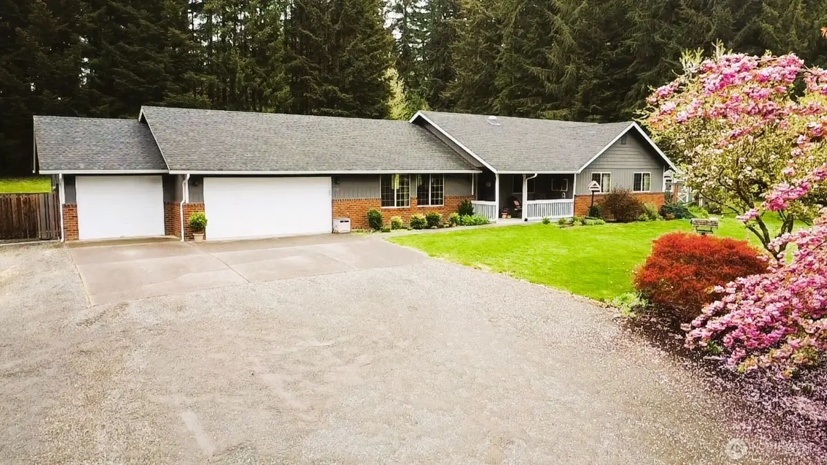 5547 125th LN SW, Olympia, WA 98512