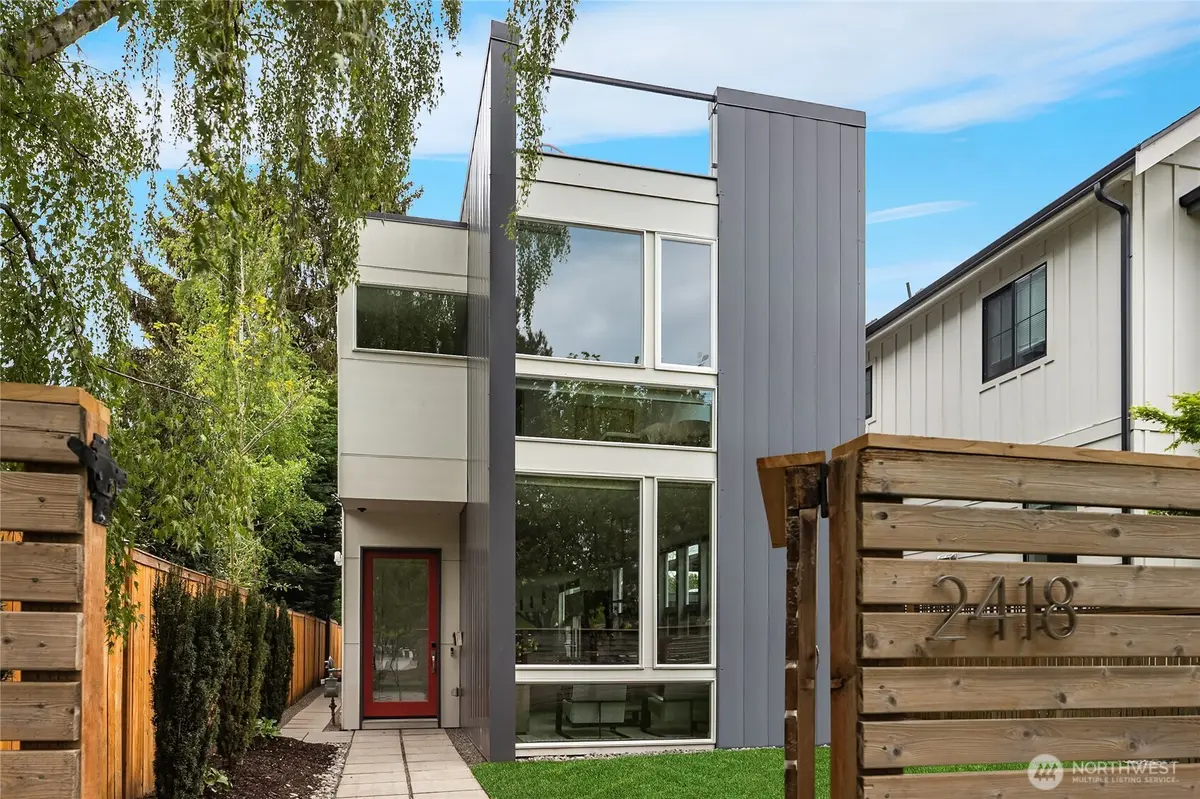 2418 6th AVE W, Seattle, WA 98119