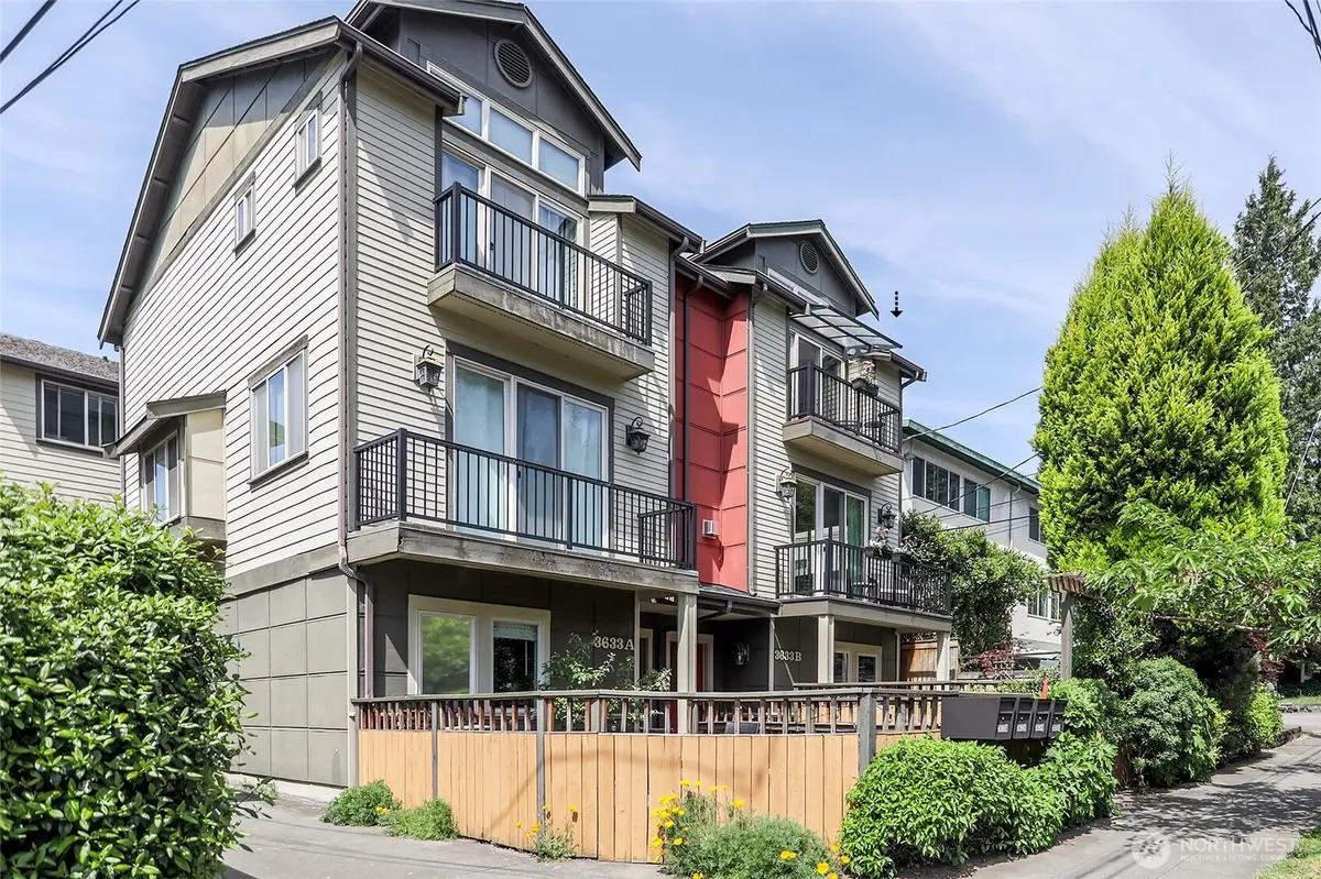 3633 Evanston AVE N #B, Seattle, WA 98103