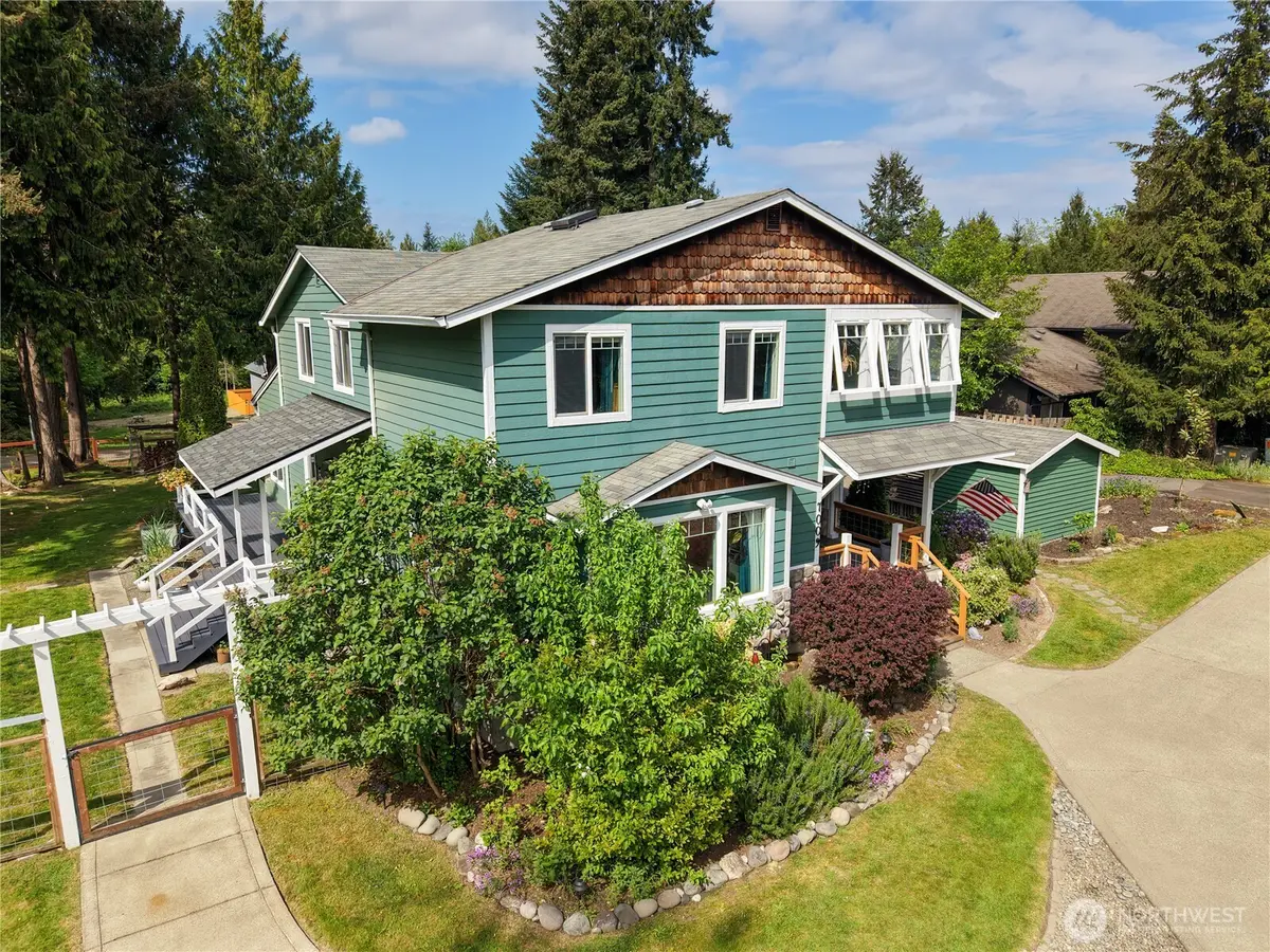 7009 E Dakota ST, Port Orchard, WA 98366
