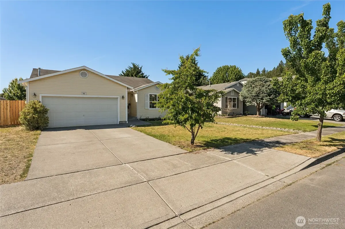 305 Nelsen ST NE, Orting, WA 98360