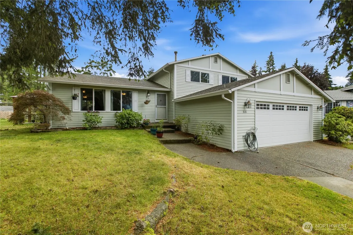 3121 SW 313th PL, Federal Way, WA 98023