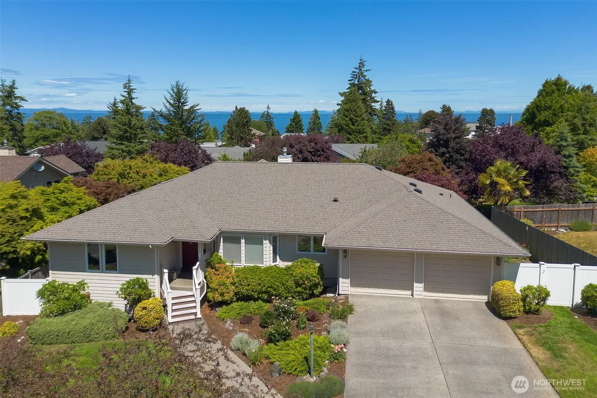 2015 W 7th ST, Port Angeles, WA 98363