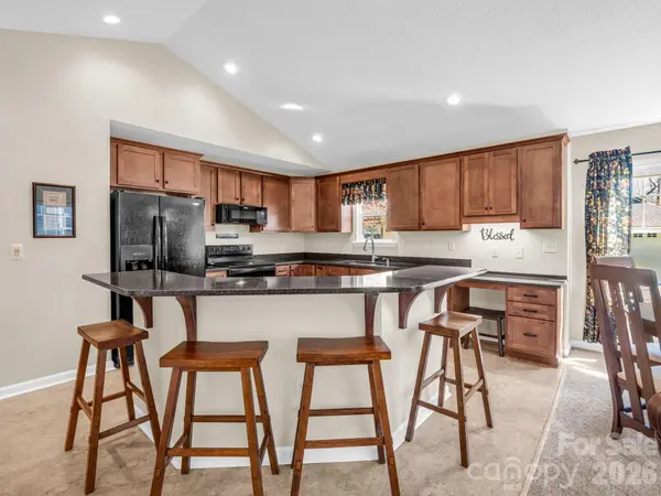 53 Barn Owl WAY, Hendersonville, NC 28792