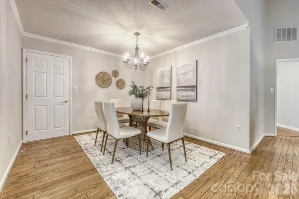7333 Carrbridge LN, Charlotte, NC 28226