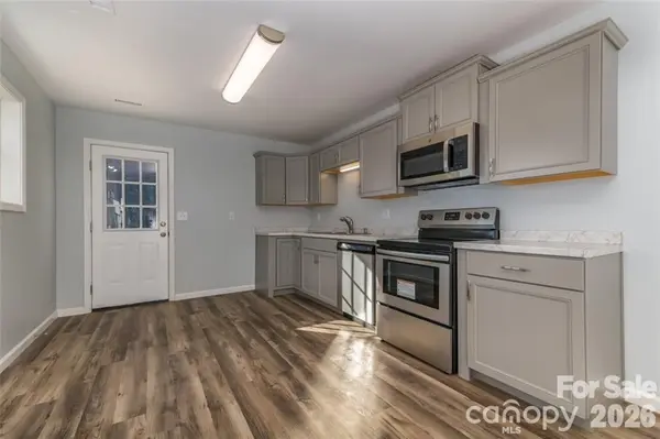 209 Roberson RD, Forest City, NC 28043