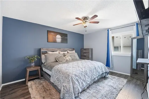 10991 Gillette ST, Overland Park, KS 66210