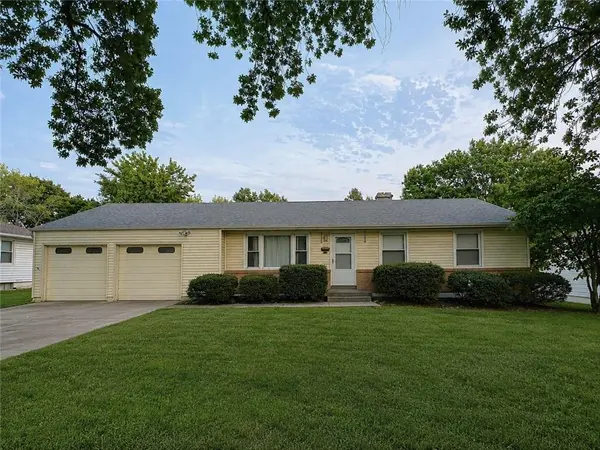 2623 Vernon ST, North Kansas City, MO 64116