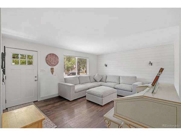 4234 W Radcliff, Denver, CO 80236