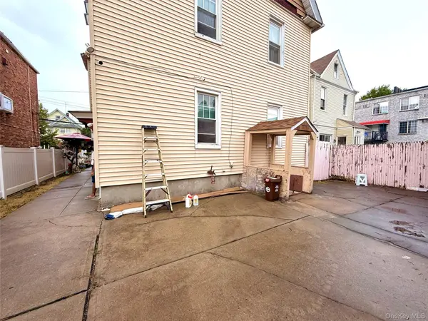 95-15 118th ST, Richmond Hill S., NY 11419