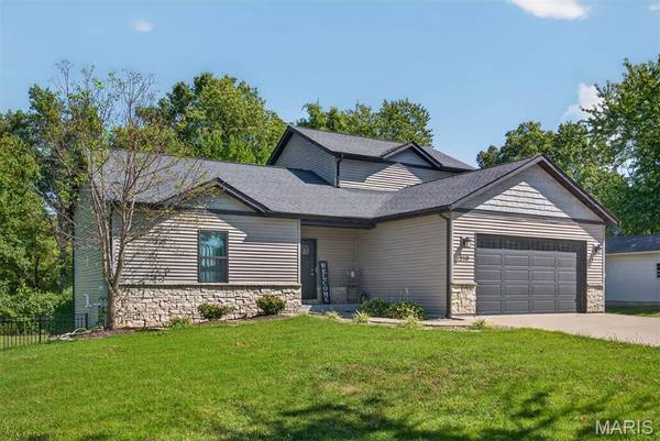 210 Montgomery ST, Troy, IL 62294