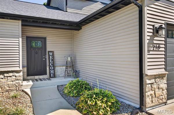 210 Montgomery ST, Troy, IL 62294