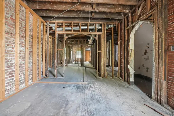 3109 W Lexington ST, Chicago, IL 60612