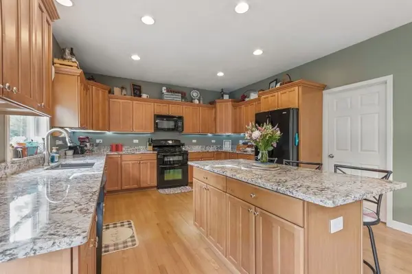 936 STONY CREEK LN, Yorkville, IL 60560