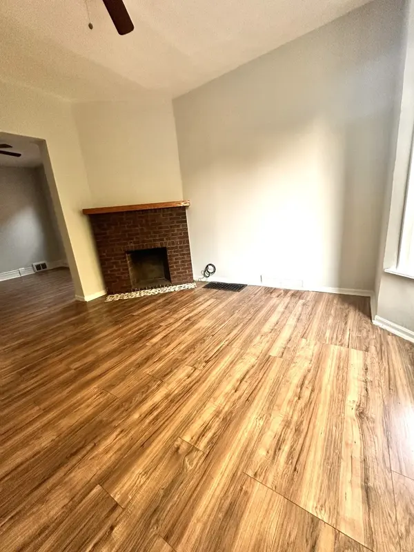 1302 E 72nd ST #2, Chicago, IL 60619