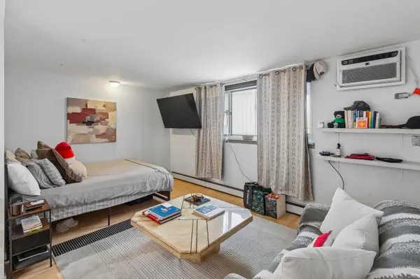 Address not disclosed, Chicago, IL 60614