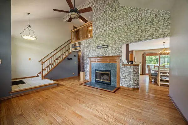 637 Otter WAY, Oswego, IL 60543