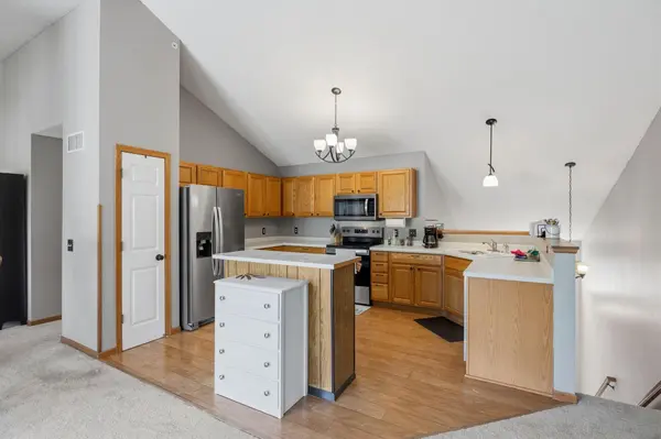 1204 Timber WAY, Stillwater, MN 55082