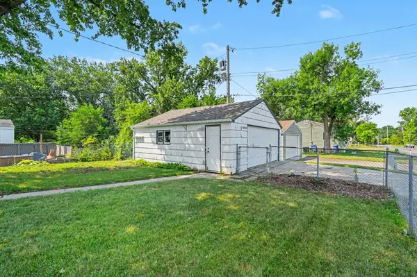 3300 Xylon AVE S, Saint Louis Park, MN 55426