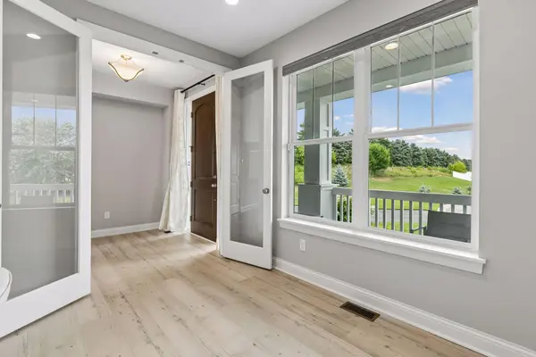 18001 Gleaming CT, Lakeville, MN 55044