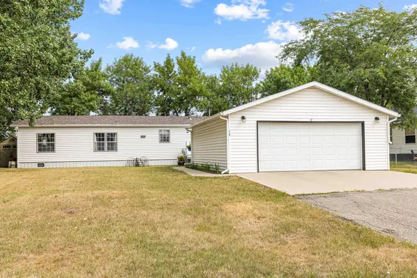 403 11th AVE NW, West Fargo, ND 58078