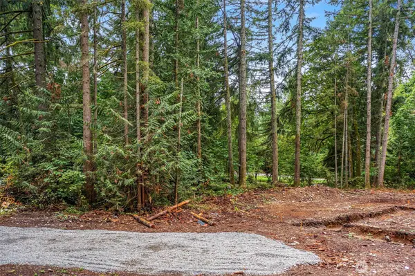 27577 207th AVE SE,  Maple Valley,  WA 98038