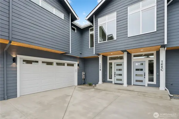768 Point Brown AVE SE #B, Ocean Shores, WA 98569