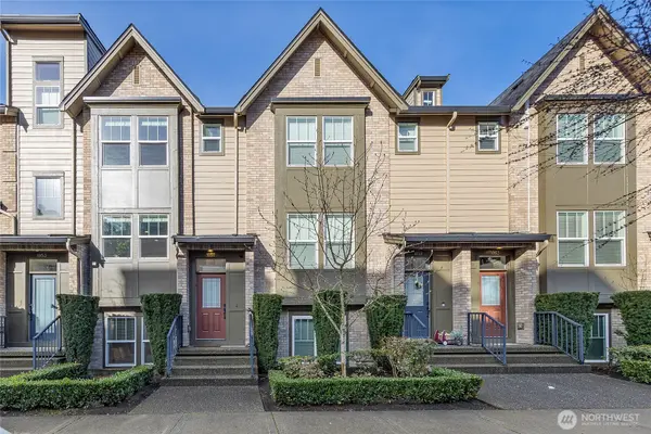 1057 10th AVE NE #2.5, Issaquah, WA 98029