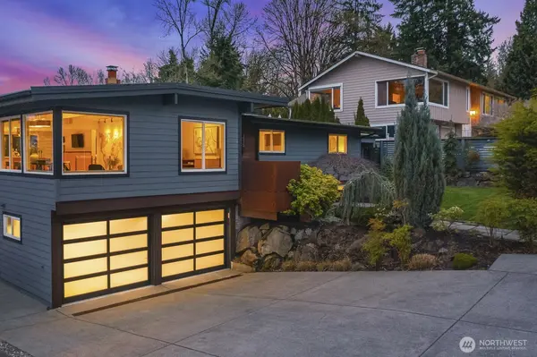 3515 NE 156th ST, Lake Forest Park, WA 98155