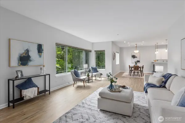 15000 Juanita DR NE #402, Kenmore, WA 98028
