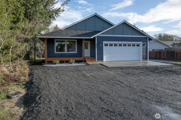 634 Island CIR SE, Ocean Shores, WA 98569