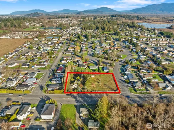 3417 E College Way,  Mount Vernon,  WA 98273