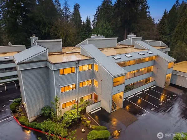 13741 15th AVE NE #C3, Seattle, WA 98125