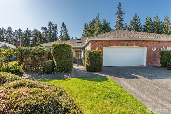 292 Foursome DR, Sequim, WA 98382