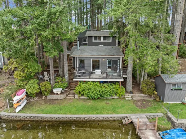 5530 E Mason Lake DR W, Grapeview, WA 98546