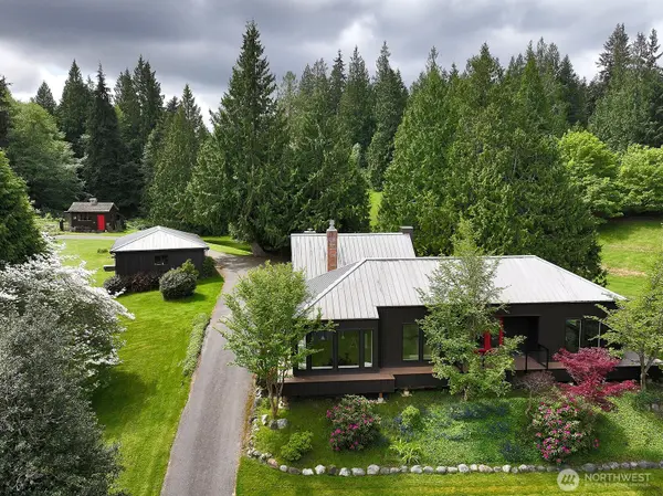 961 Sandy Point RD, Langley, WA 98260