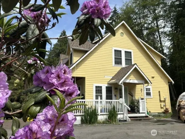 143 Johnson LN, Oak Harbor, WA 98277