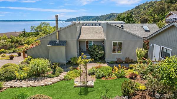 25918 75th AVE SW, Vashon, WA 98070
