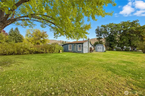 38 A Main ST,  Methow,  WA 98834