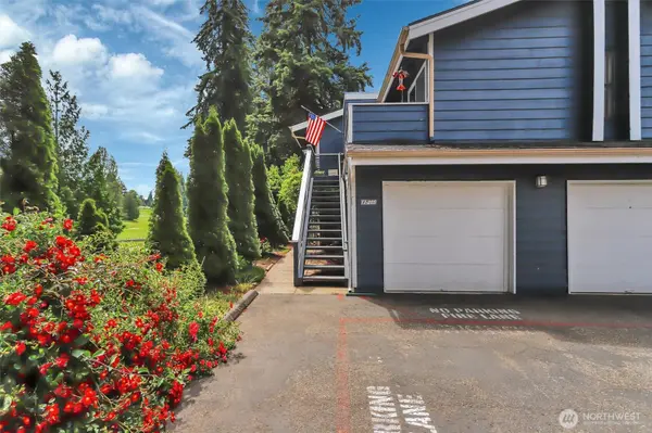 8407 18th AVE W #11-205, Everett, WA 98204
