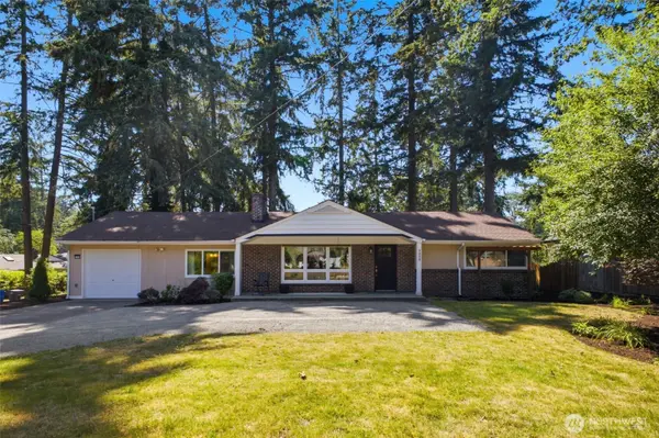 9808 Hipkins RD SW, Lakewood, WA 98498