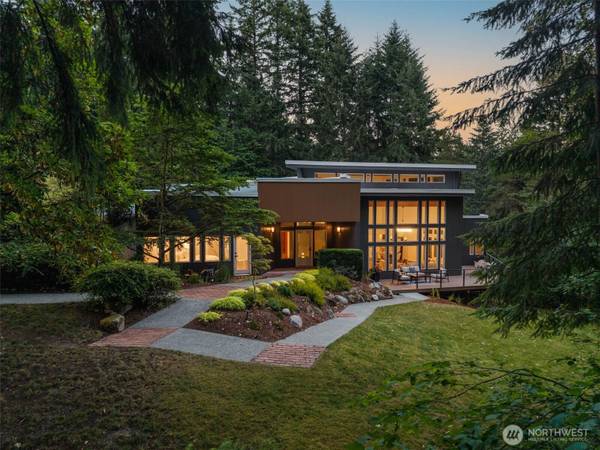 4456 Pinto CT NE,  Bainbridge Island,  WA 98110