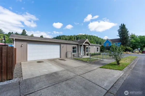102 N Diamond ST, Centralia, WA 98531