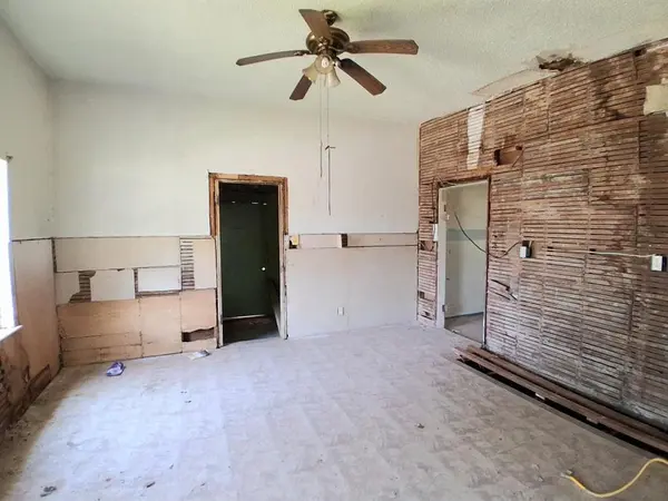1316 E MAIN ST, Shawnee, OK 74801