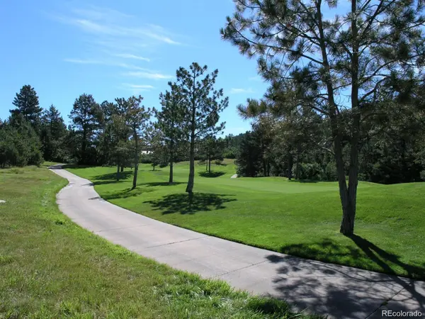 956 Country Club Pkwy, Castle Rock, CO 80108