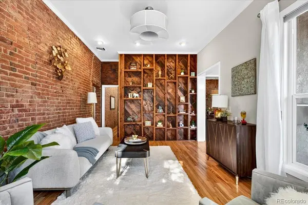 2459 N Clarkson ST, Denver, CO 80205