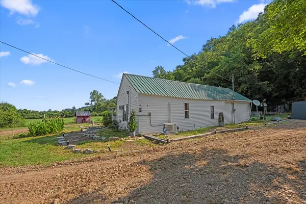 5360 Pond Creek Rd, Pegram, TN 37143