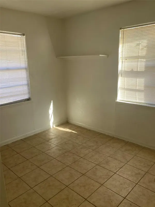 205 E Hoover Ave, Killeen, TX 76541