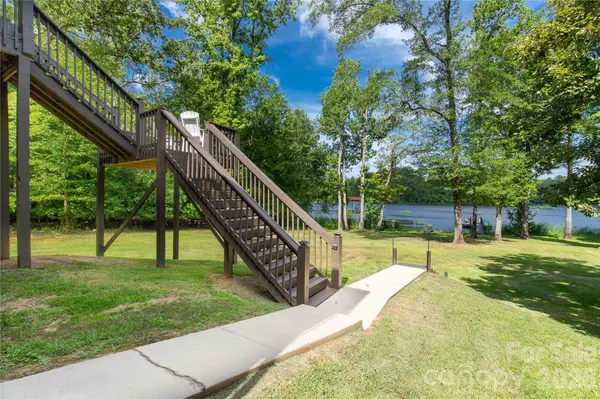 2051 Great North RD, Winnsboro, SC 29180