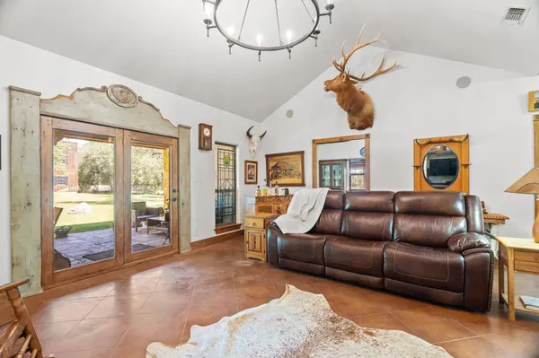 102 Camm Lary CIR, Burnet, TX 78611